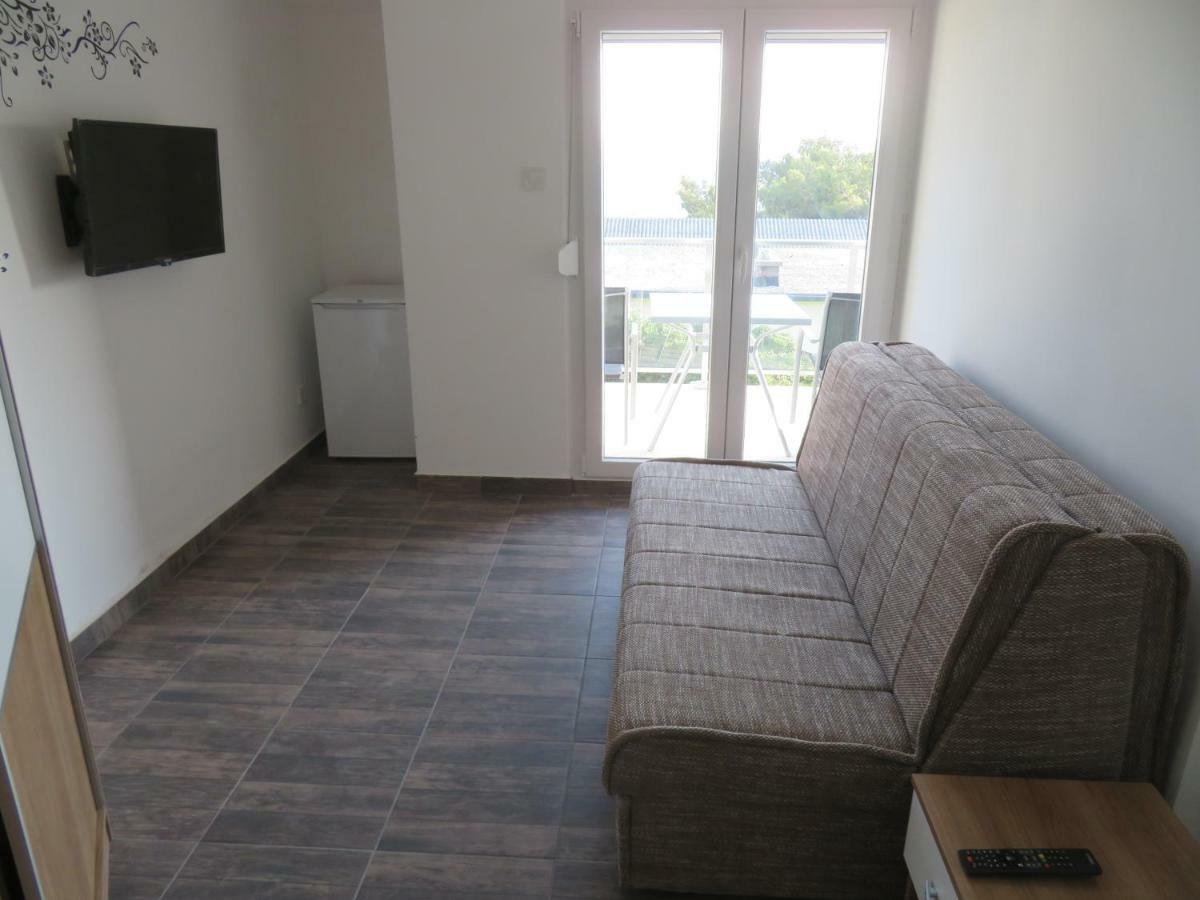 Vila Velvet Hotel Starigrad Paklenica Exterior foto