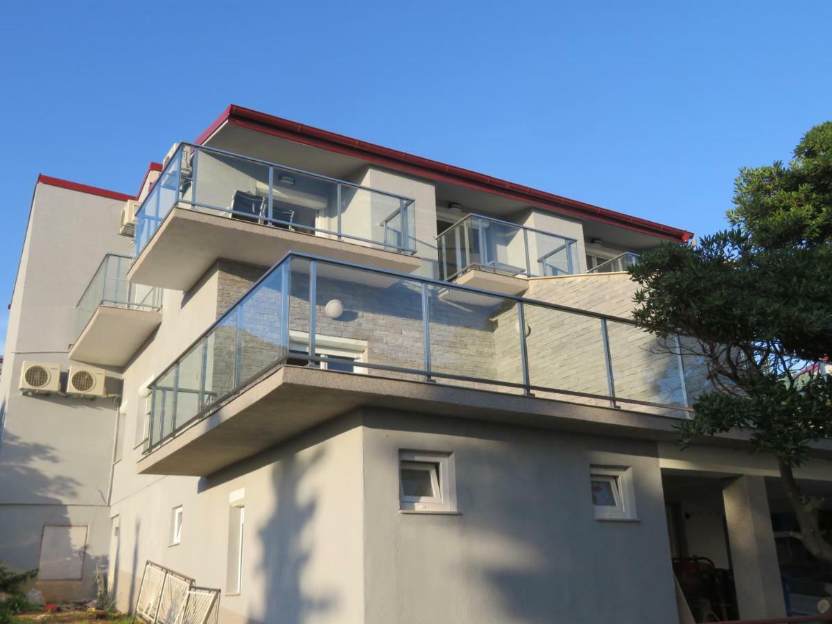 Vila Velvet Hotel Starigrad Paklenica Exterior foto