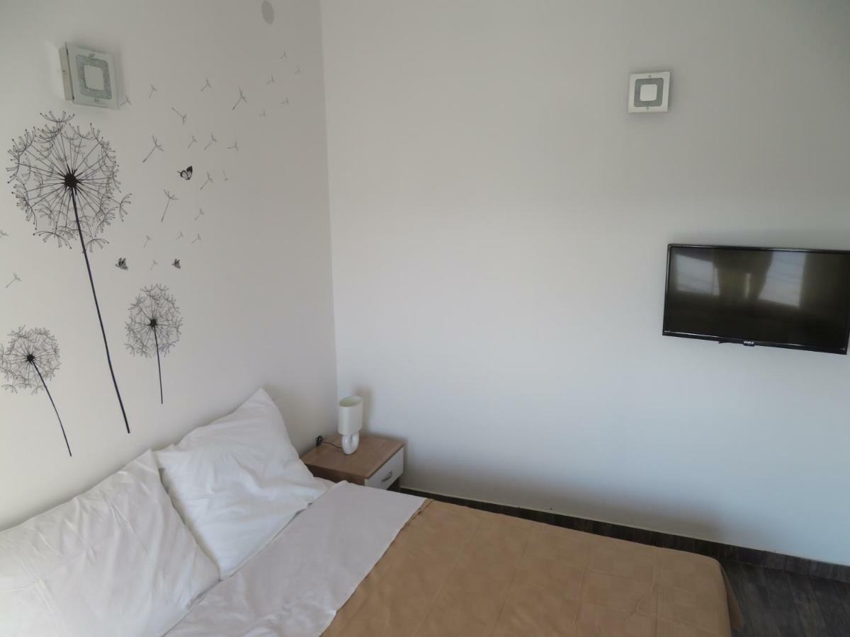 Vila Velvet Hotel Starigrad Paklenica Exterior foto