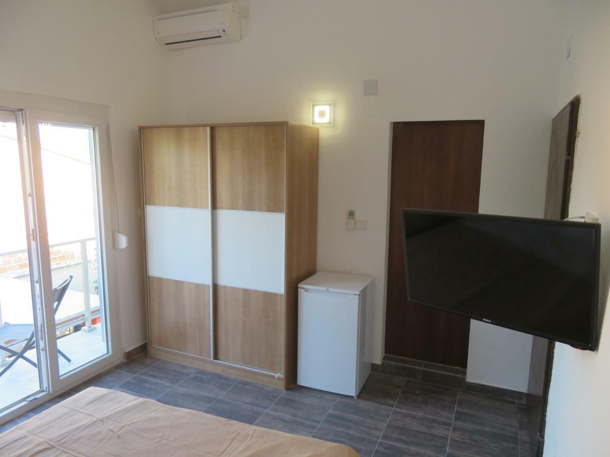 Vila Velvet Hotel Starigrad Paklenica Exterior foto